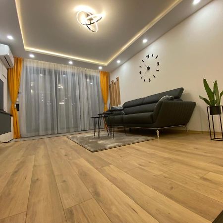 Dv13 Luxury Suite Sofia Center Bagian luar foto