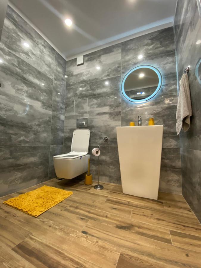 Dv13 Luxury Suite Sofia Center Bagian luar foto